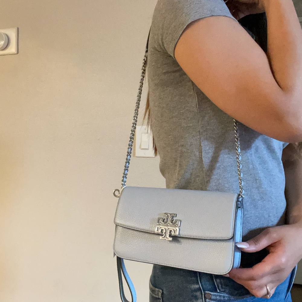 New, tory burch britten chain crossbody wallet w. Wristlet 141012 blue .. - Picture 17 of 17
